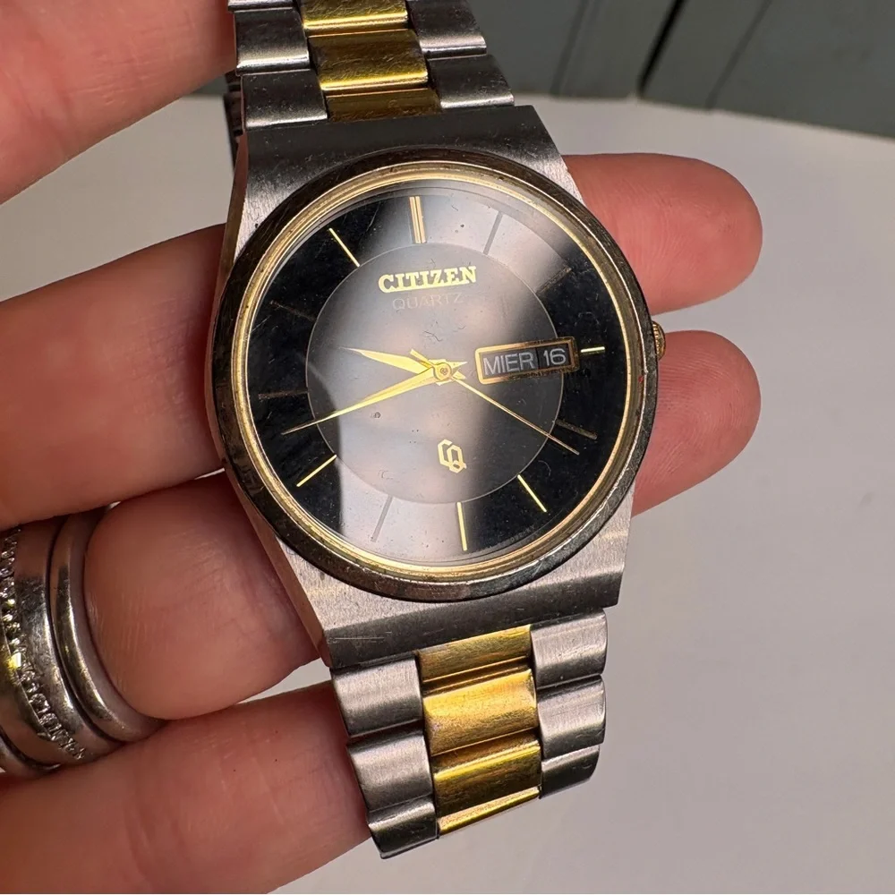 Citizen Quartz 6101-T15588KT GN-4W-S Water Resistant Two Tone Men's Watch